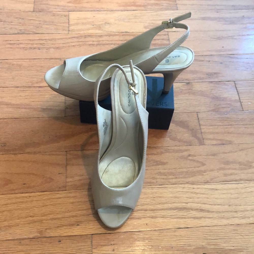 Bandolino Slingback Peep Toe Heels